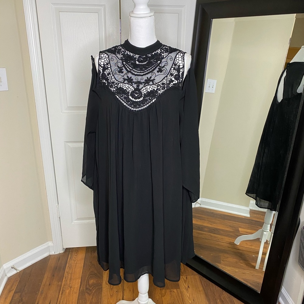 Detailed High Neck Swing Dress